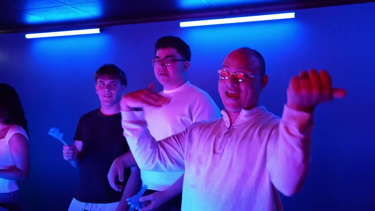 Video: Live Game Show at Bond's Entertainment Center